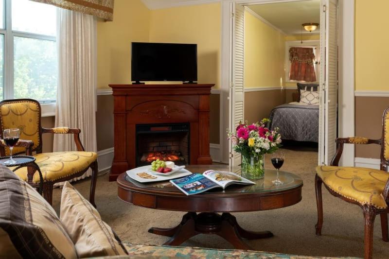 アシュビル アルバマール アッシュビル Bed & Breakfast エクステリア 写真