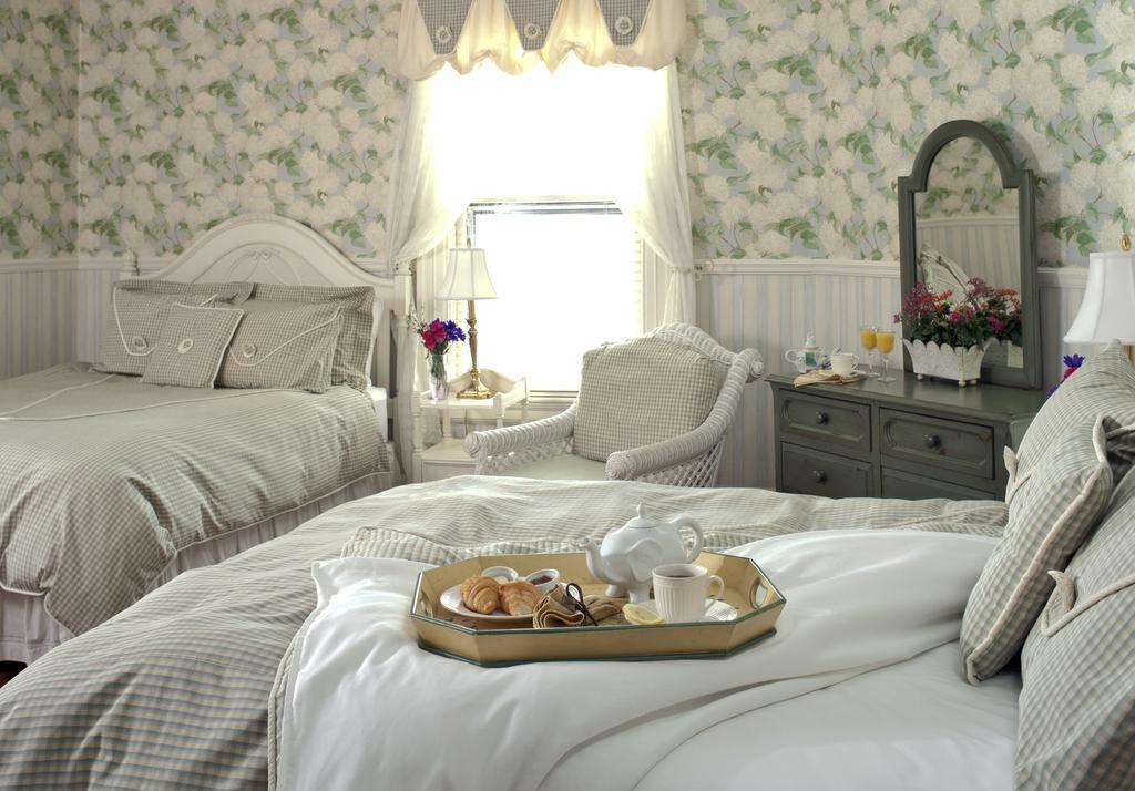 アシュビル アルバマール アッシュビル Bed & Breakfast エクステリア 写真